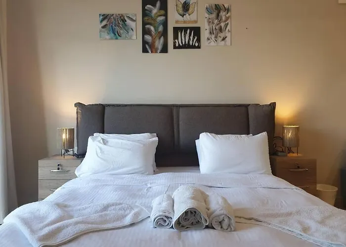 Mangroovy - 2br Prodigious Ground Pool & Sea View
