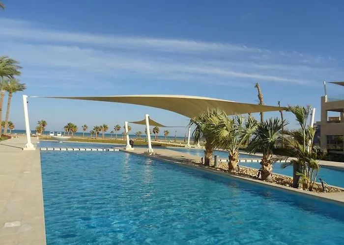 Mangroovy - 2br Prodigious Ground Pool & Sea View