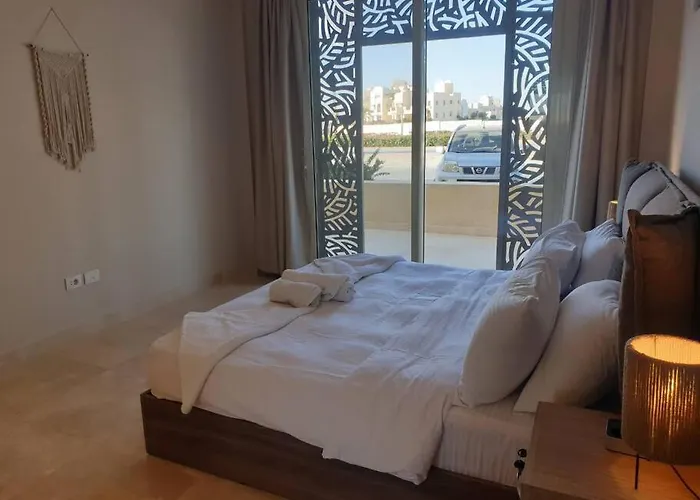 公寓 Mangroovy - 2br Prodigious Ground Pool & Sea View
