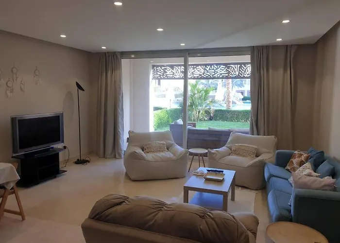 Mangroovy - 2br Prodigious Ground Pool & Sea View 公寓